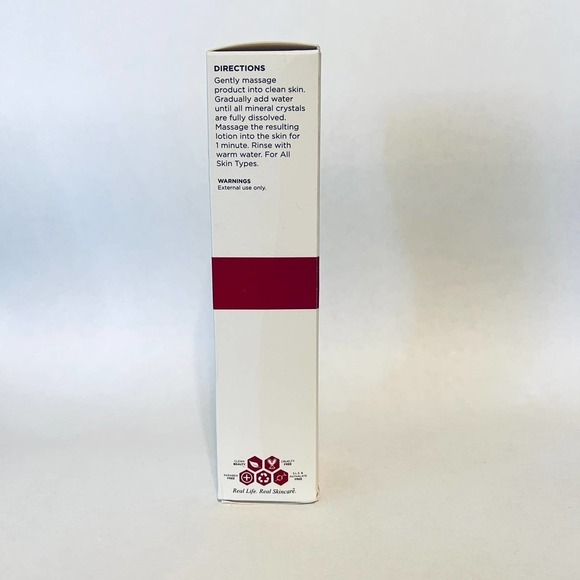 Hey Honey Come Clean Propolis & Mineral Facial Scrub 2.2 fl oz Imperfect Box - Picture 2 of 6